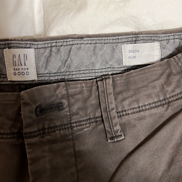 Gap 30x34 Slim Mens khakis pants. Gray/brown (banana republic) - Picture 3 of 4